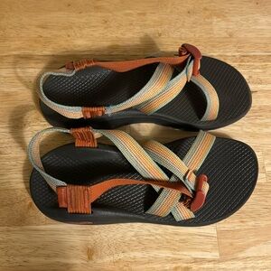 Women’s Chaco Cloud (size 8)